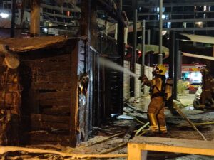 Пожар в игровом комплексе на Марине в Ашкелоне (фото, видео)