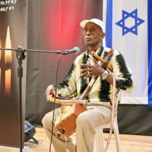 В трогательной церемонии Ашкелон почтил память евреев из Эфиопии, погибших на пути в Израиль.