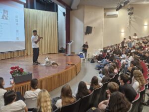 Программа "Образование с помощью животных" завершается