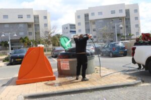 Ашкелон готовится к Песаху: усиление уборки, вывоз мусора и бесплатная парковка в хол ха-моэд